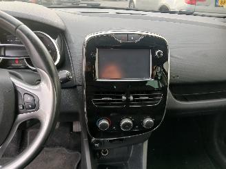 Renault Clio Clio IV (5R) Hatchback 5-drs 1.5 Energy dCi 90 FAP (K9K-628(K9K-E6)) [=
66kW]  (11-2012/08-2021) picture 18