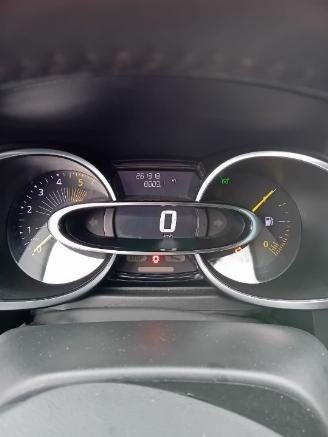 Renault Clio Clio IV (5R) Hatchback 5-drs 1.5 Energy dCi 90 FAP (K9K-628(K9K-E6)) [=
66kW]  (11-2012/08-2021) picture 2