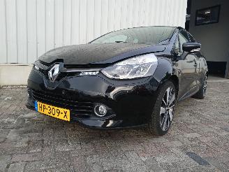 krockskadad bil auto Renault Clio Clio IV (5R) Hatchback 5-drs 1.5 Energy dCi 90 FAP (K9K-628(K9K-E6)) [=
66kW]  (11-2012/08-2021) 2015/12