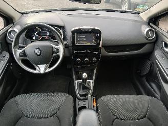 Renault Clio Clio IV (5R) Hatchback 5-drs 1.5 Energy dCi 90 FAP (K9K-628(K9K-E6)) [=
66kW]  (11-2012/08-2021) picture 12