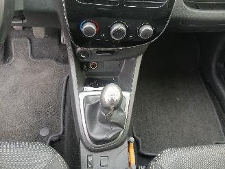 Renault Clio Clio IV (5R) Hatchback 5-drs 1.5 Energy dCi 90 FAP (K9K-628(K9K-E6)) [=
66kW]  (11-2012/08-2021) picture 19