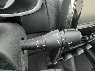 Renault Clio Clio IV (5R) Hatchback 5-drs 1.5 Energy dCi 90 FAP (K9K-628(K9K-E6)) [=
66kW]  (11-2012/08-2021) picture 16