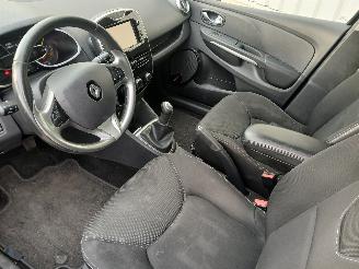 Renault Clio Clio IV (5R) Hatchback 5-drs 1.5 Energy dCi 90 FAP (K9K-628(K9K-E6)) [=
66kW]  (11-2012/08-2021) picture 13