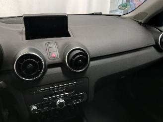 Audi A1 A1 Sportback (8XA/8XF) Hatchback 5-drs 1.0 TFSI Ultra 12V (CHZB(Euro 6=
)) [70kW]  (03-2015/10-2018) picture 17