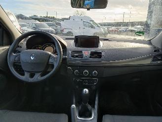 Renault Mégane Megane III Grandtour (KZ) Combi 5-drs 1.5 dCi 90 (K9K-834(K9K-H8)) [66=
kW]  (05-2009/04-2016) picture 10