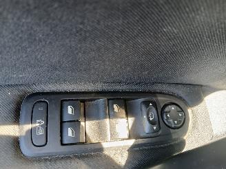 Peugeot 508 508 SW (8E/8U) Combi 1.6 HDiF 16V (DV6C(9HL)) [84kW]  (02-2012/12-2018=
) picture 13