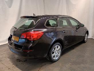 Opel Astra Astra J Sports Tourer (PD8/PE8/PF8) Combi 1.4 16V ecoFLEX (A14XER(Euro=
 5)) [74kW]  (10-2010/10-2015) picture 9