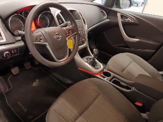 Opel Astra Astra J Sports Tourer (PD8/PE8/PF8) Combi 1.4 16V ecoFLEX (A14XER(Euro=
 5)) [74kW]  (10-2010/10-2015) picture 15