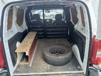 Peugeot Partner Partner (GC/GF/GG/GJ/GK) Van 1.6 (TU5JP4B(NFR)) [66kW]  (04-2008/02-20=
12) picture 11