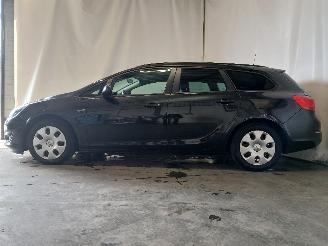 Opel Astra Astra J Sports Tourer (PD8/PE8/PF8) Combi 1.7 CDTi 16V (A17DTE(Euro 5)=
) [81kW]  (10-2010/10-2015) picture 4