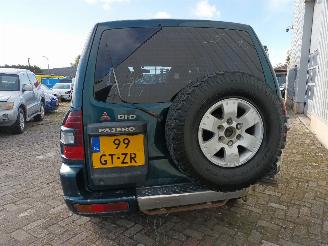 Mitsubishi Pajero Pajero Hardtop (V8/9) Terreinwagen 3.2 DI-D 16V (4M41) [121kW]  (04-20=
00/12-2006) picture 5