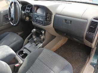 Mitsubishi Pajero Pajero Hardtop (V8/9) Terreinwagen 3.2 DI-D 16V (4M41) [121kW]  (04-20=
00/12-2006) picture 15