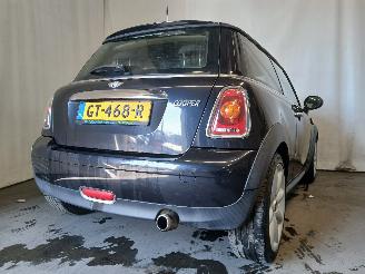 Mini Mini Mini (R56) Hatchback 1.6 16V Cooper (N12-B16A) [88kW]  (10-2006/02-201=
2) picture 5