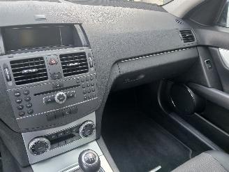 Mercedes C-klasse C Estate (S204) Combi 2.2 C-200 CDI 16V BlueEFFICIENCY (OM651.913) [10=
0kW]  (04-2010/...) picture 17