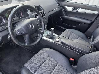 Mercedes C-klasse C Estate (S204) Combi 2.2 C-200 CDI 16V BlueEFFICIENCY (OM651.913) [10=
0kW]  (04-2010/...) picture 13