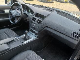 Mercedes C-klasse C Estate (S204) Combi 2.2 C-200 CDI 16V BlueEFFICIENCY (OM651.913) [10=
0kW]  (04-2010/...) picture 7