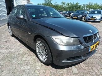 BMW 3-serie 3 serie (E90) Sedan 318d 16V (M47-D20(204D4)) [90kW]  (03-2005/08-2007=
) picture 8