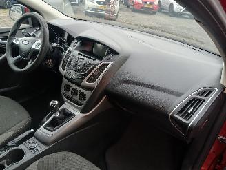 Ford Focus Focus 3 Wagon Combi 1.0 Ti-VCT EcoBoost 12V 125 (M1DA(Euro 5)) [92kW] =
 (02-2012/05-2018) picture 7