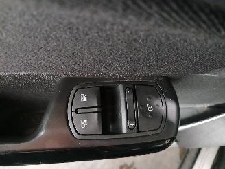 Opel Corsa Corsa D Hatchback 1.4 16V Twinport (A14XER(Euro 5)) [74kW]  (12-2009/0=
8-2014) picture 13