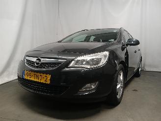 Avarii autoturisme Opel Astra Astra J Sports Tourer (PD8/PE8/PF8) Combi 1.4 Turbo 16V (A14NEL(Euro 5=
)) [88kW]  (10-2010/10-2015) 2012/3