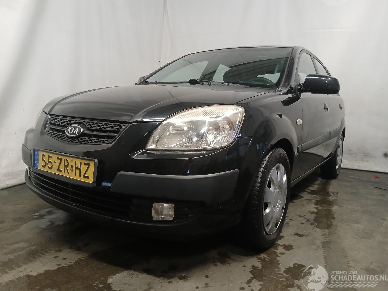 Kia Rio Rio II (DE) Hatchback 1.4 16V (G4EE) [71kW]  (03-2005/12-2011)