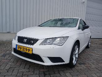 damaged passenger cars Seat Leon Leon (5FB) Hatchback 5-drs 1.6 TDI 16V (CLHB(Euro 5)) [66kW]  (11-2012=
/08-2018) 2014/5