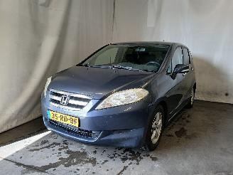 Auto incidentate Honda Fr-v FR-V (BE) MPV 1.7 16V (D17A2) [92kW]  (02-2005/12-2006) 2005/1