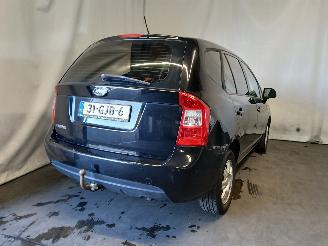 Kia Carens Carens III (FG) MPV 2.0i CVVT 16V (G4KA) [106kW]  (09-2006/06-2013) picture 4