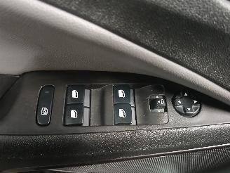 Opel Crossland Crossland (X) SUV 1.2 Turbo 12V (B12XHL(EB2DT)) [81kW]  (03-2017/...) picture 13