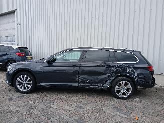 Volkswagen Passat Passat Variant (3G5) Combi 1.5 TSI 16V (DADA) [110kW]  (08-2018/03-202=
4) picture 4