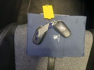 Peugeot 5008 5008 II (M4/MC/MJ/MR) MPV 1.2 12V e-THP PureTech 130 (EB2ADTS(HNS)) [9=
6kW]  (12-2016/12-2024) picture 20