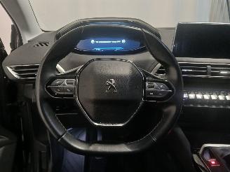 Peugeot 5008 5008 II (M4/MC/MJ/MR) MPV 1.2 12V e-THP PureTech 130 (EB2ADTS(HNS)) [9=
6kW]  (12-2016/12-2024) picture 19