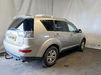 Mitsubishi Outlander Outlander (CW) SUV 2.4 16V Mivec 4x2 (4B12) [125kW]  (11-2006/11-2012)= picture 6