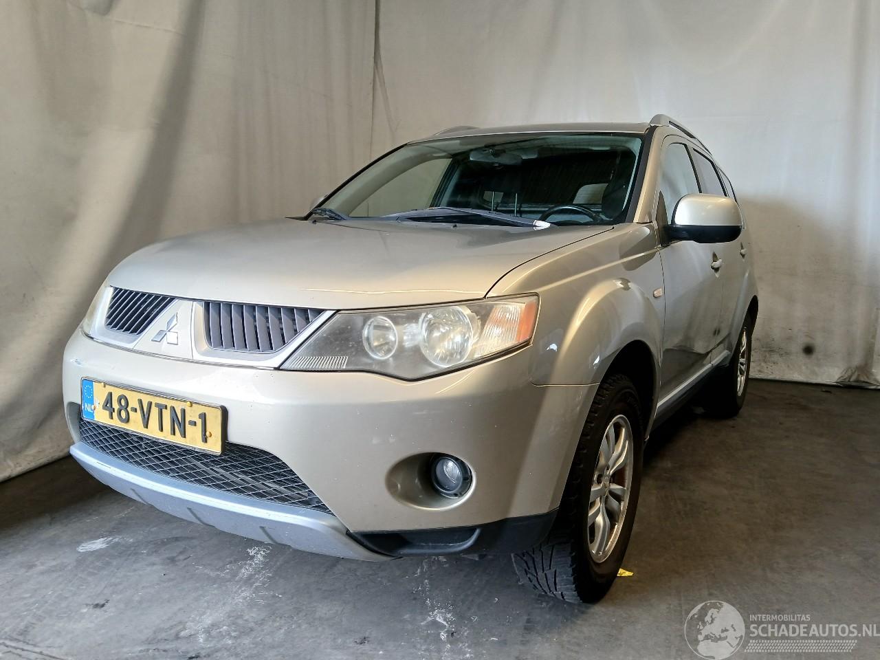 Mitsubishi Outlander Outlander (CW) SUV 2.4 16V Mivec 4x2 (4B12) [125kW]  (11-2006/11-2012)=