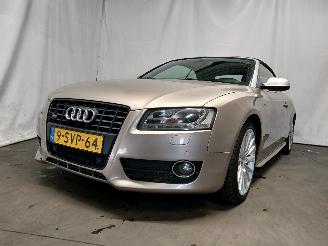 krockskadad bil auto Audi A5 A5 Cabrio (8F7) Cabrio 2.7 TDI V6 24V (CGKA) [140kW]  (03-2009/09-2011=
) 2009/10