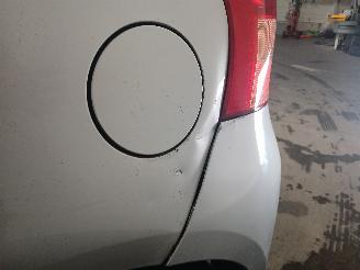 Toyota Yaris Yaris II (P9) Hatchback 1.3 16V VVT-i (2SZFE) [64kW]  (08-2005/11-2010=
) picture 20