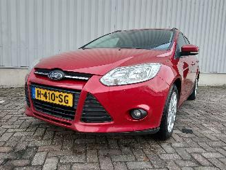 krockskadad bil auto Ford Focus Focus 3 Wagon Combi 1.0 Ti-VCT EcoBoost 12V 125 (M1DA(Euro 5)) [92kW] =
 (02-2012/05-2018) 2013/12