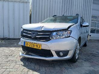 Coche accidentado Dacia Logan Logan MCV II/Sandero Wagon (7S) Combi 1.2 16V (D4F-732(D4F-F7)) [55kW]=
  (02-2013/02-2017) 2014/11