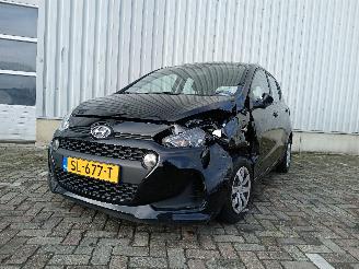 Hyundai I-10 i10 (B5) Hatchback 1.0 12V (G3LA) [49kW]  (08-2013/06-2020) picture 1