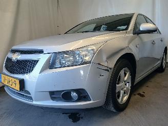 skadebil auto Chevrolet Cruze Cruze (300) Sedan 1.8 16V VVT (F18D4(Euro 5)) [104kW]  (05-2009/12-201=
5) 2009/8
