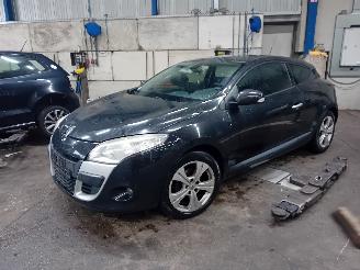 Uttjänta bilar auto Renault Mégane Megane III Coupe (DZ) Hatchback 3-drs 1.4 16V TCe 130 (H4J-700(H4J-A7)=
) [96kW]  (04-2009/02-2016) 2013