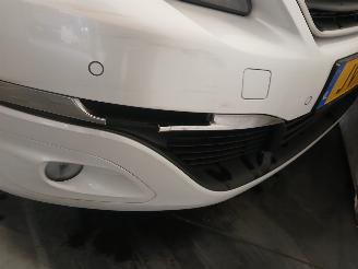 Peugeot 308 308 SW (L4/L9/LC/LJ/LR) Combi 5-drs 1.2 12V e-THP PureTech 130 (EB2ADT=
S(HNS)) [96kW]  (03-2014/06-2021) picture 21