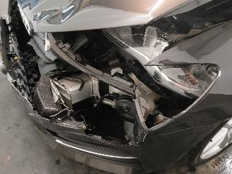 Audi A3 A3 Sportback (8VA/8VF) Hatchback 5-drs 1.2 TFSI 16V (CJZA(Euro 5)) [77=
kW]  (05-2013/03-2020) picture 33