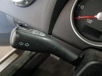 Audi TT TT Roadster (8N9) Cabrio 1.8 20V Turbo (AWP) [132kW]  (10-1999/02-2007=
) picture 12