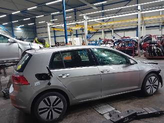 Volkswagen Golf Golf VII (AUA) Hatchback 1.2 TSI 16V (CJZA) [77kW]  (08-2012/03-2020) picture 3