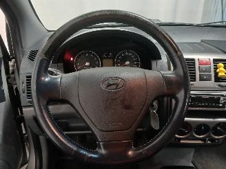 Hyundai Getz Getz Hatchback 1.3i 12V (G4EA) [60kW]  (09-2002/03-2004) picture 19