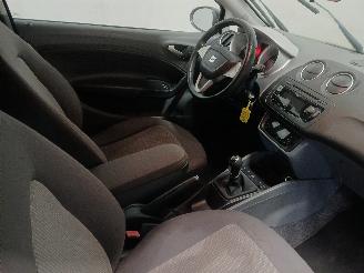 Seat Ibiza Ibiza IV (6J5) Hatchback 5-drs 1.2 TDI Ecomotive (CFWA) [55kW]  (06-20=
10/05-2015) picture 9