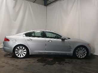 Jaguar XF XF (CC9) Sedan 2.7 D V6 24V (7G(AJ-TDV6)) [152kW]  (03-2008/04-2015) picture 7