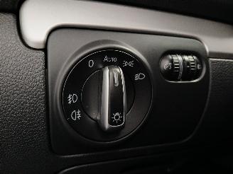 Volkswagen Golf Golf VI (5K1) Hatchback 1.2 TSI BlueMotion (CBZB) [77kW]  (11-2008/11-=
2012) picture 13