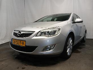 Unfallwagen Opel Astra Astra J (PC6/PD6/PE6/PF6) Hatchback 5-drs 1.4 16V ecoFLEX (A14XER(Euro=
 5)) [74kW]  (12-2009/10-2015) 2011/10